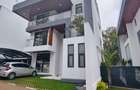 6 Bed Villa with En Suite in Lavington - 2