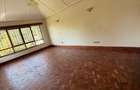 5 Bed Villa with Swimming Pool in Runda - 11
