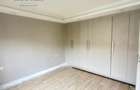 3 Bed Apartment with En Suite at Lavington - 16