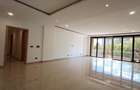 4 Bed Apartment with En Suite in Spring Valley - 1