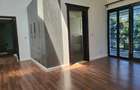 5 Bed House with En Suite in Runda - 16