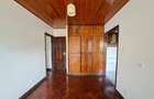 5 Bed House with En Suite in Runda - 7