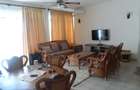 Serviced 3 Bed Apartment with En Suite at Links - 7