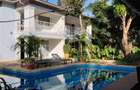 5 Bed House with En Suite in Runda - 1