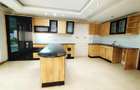 5 Bed Townhouse with En Suite in Lavington - 11