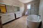 5 Bed House with En Suite in Runda - 19