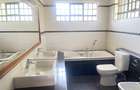4 Bed Townhouse with En Suite in Spring Valley - 10