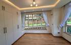 10 Bed House with En Suite in Nyari - 6