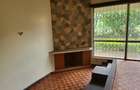4 Bed Townhouse with En Suite in Spring Valley - 2