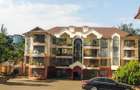 3 Bed Apartment with Swimming Pool in Riverside - 3