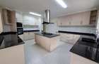 3 Bed House with En Suite at Ridgeways Road - 4