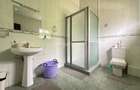 4 Bed Townhouse with En Suite in Lavington - 14