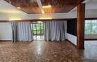 5 Bed House with En Suite at Lavington Road - 17