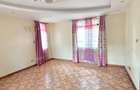 4 Bed Townhouse with En Suite at Lavington - 8