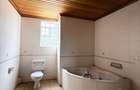5 Bed House with En Suite in Runda - 13