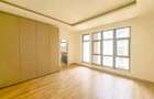 4 Bed Apartment with En Suite in Riverside - 2