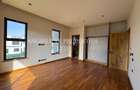 4 Bed Townhouse with En Suite at Loresho - 15