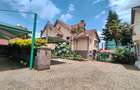 5 Bed Townhouse with En Suite at Spring Valley - 2