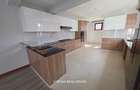 4 Bed Townhouse with Swimming Pool in Membley - 16