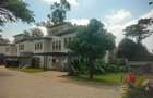 5 Bed Townhouse with Staff Quarters at Easy Access To Un Avenue And Few Minutes Drive To Rosyln Academy - 2