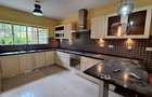 4 Bed Townhouse with En Suite at Old Runda - 7