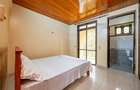 5 Bed Townhouse at Beach Road - 16