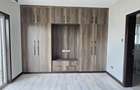 2 Bed Apartment with En Suite in Riverside - 5