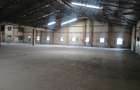 38,000 ft² Warehouse with Parking in Industrial Area - 2