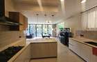 Furnished 4 Bed Apartment with En Suite in Spring Valley - 15