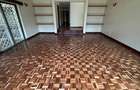 4 Bed House with En Suite at Valley Arcade - 5