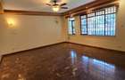 5 Bed House with En Suite at Redhil Road - 13