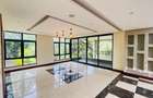 5 Bed Villa with En Suite in Spring Valley - 6