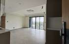 Serviced 2 Bed Apartment with En Suite in Riverside - 10