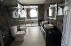 5 Bed Villa with En Suite in Garden Estate - 15
