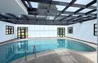 5 Bed House with En Suite at Windsor - 4
