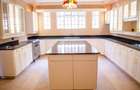 5 Bed Townhouse with En Suite in Gigiri - 7