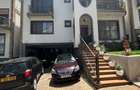 4 Bed Townhouse with En Suite in Brookside - 8