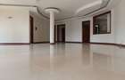 4 Bed Apartment with En Suite in Westlands Area - 4