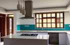 4 Bed House with En Suite in Runda - 2