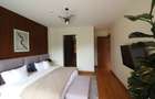 3 Bed Apartment with En Suite in Riverside - 10
