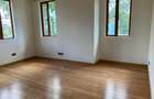 5 Bed Townhouse with En Suite in Lavington - 4