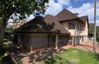 5 Bed House with En Suite in Runda - 10