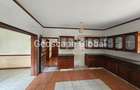 5 Bed House with En Suite in Runda - 10