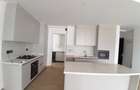 3 Bed Apartment with En Suite at Riverside - 6