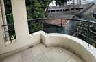 3 Bed Apartment with En Suite at Hatheru Road - 16