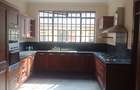 5 Bed Townhouse with En Suite in Lavington - 6