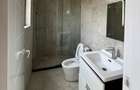 4 Bed Apartment with En Suite at Hatheru Road - 19