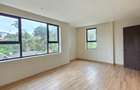 5 Bed Townhouse with En Suite at Lavington Green - 9