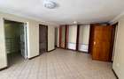 4 Bed Townhouse with En Suite at Dog Unit - 14