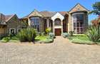 5 Bed House with En Suite at Mimosa Drive - 3